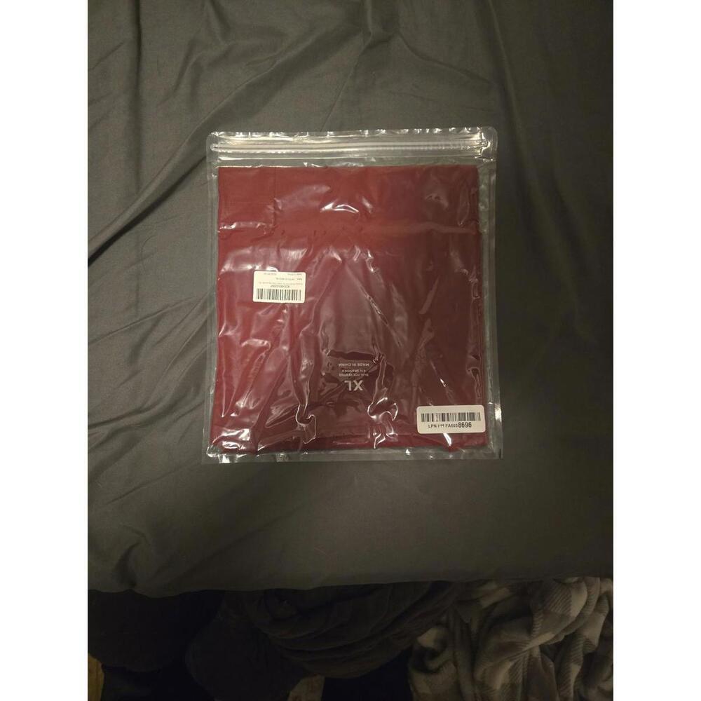 Floralhue New with Tags Burgundy Scrub Top XL - Picture 3 of 3